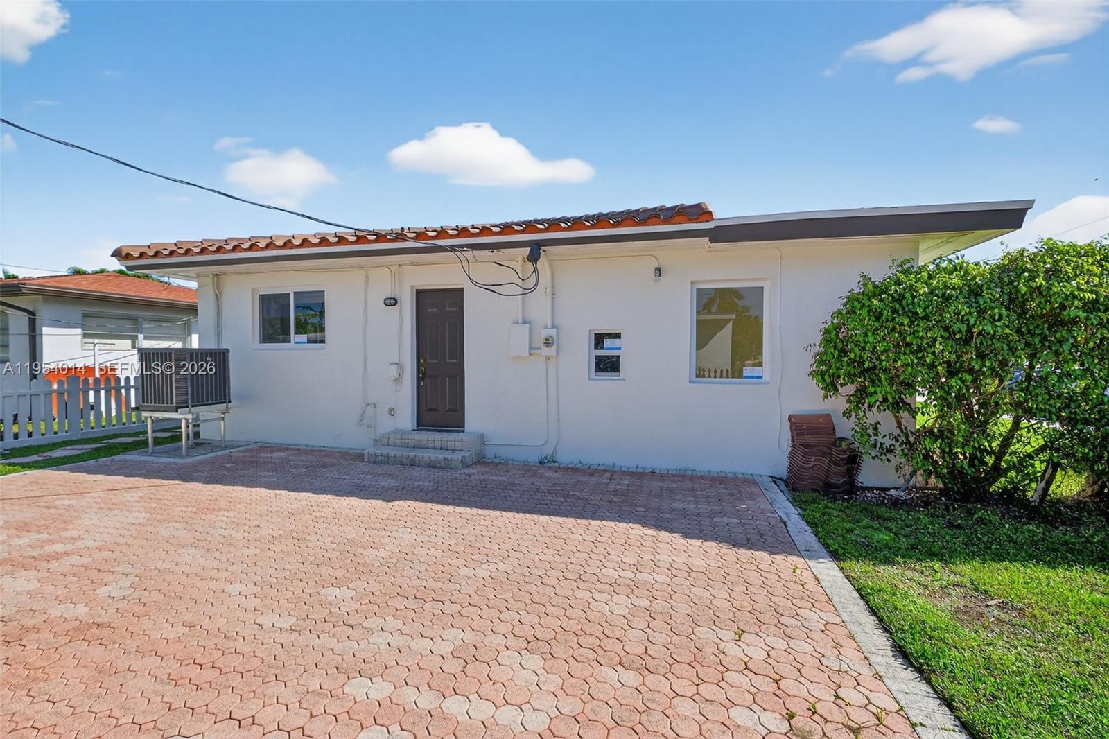 TREASURE ISLAND - Residential