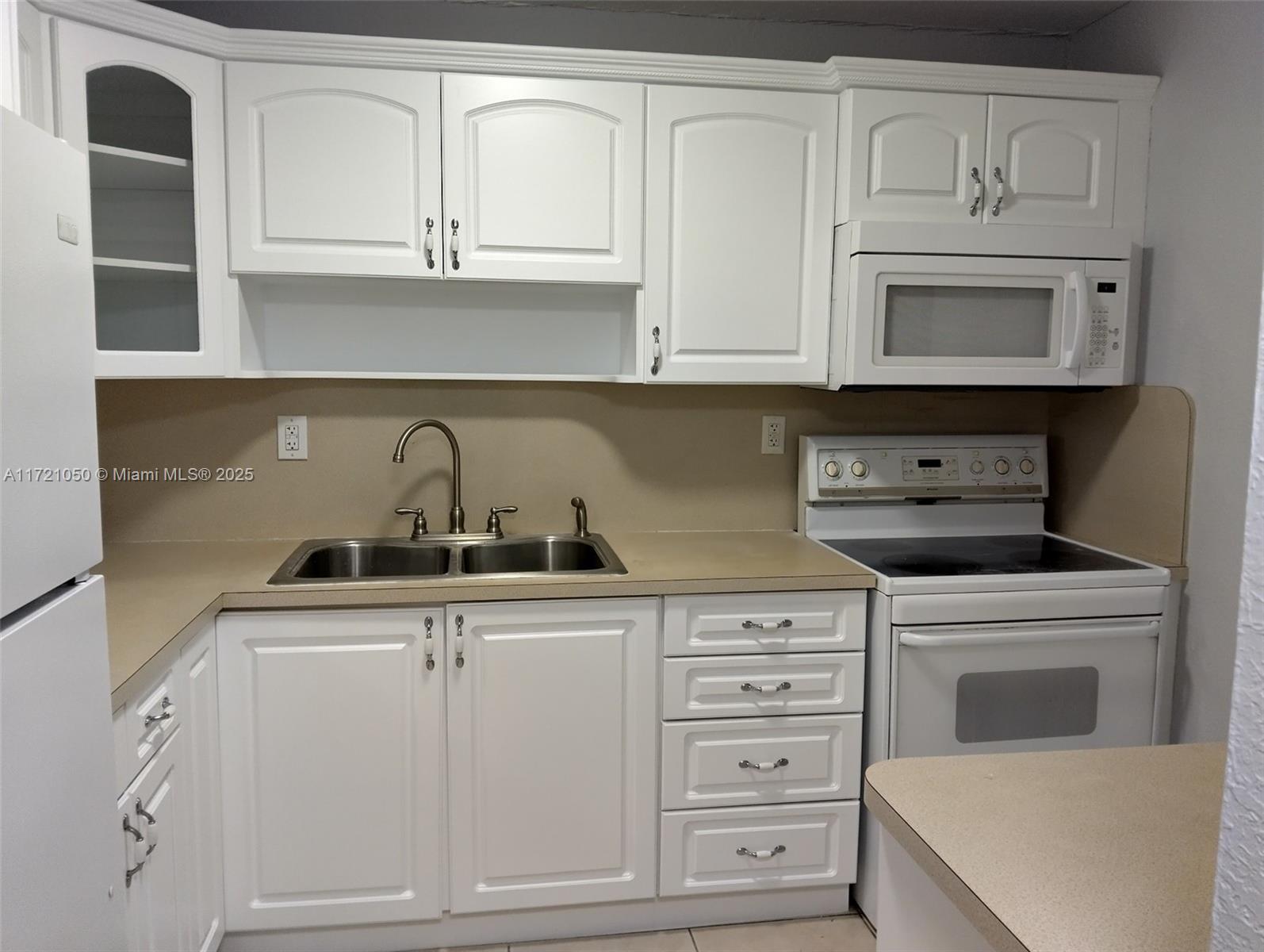 This beautifully maintained 2-bedroom, 2-bathroom condo offers the perfect balance of comfort and convenience. Situated in a highly sought-after location, this home features a spacious, open layout, making it an ideal choice for both investors looking for rental potential and families seeking a cozy, move-in-ready space. Newer A/C (2023). N0 upcoming assessments.
Enjoy serene pool views from your private balcony, perfect for relaxing with a morning coffee or unwinding after a long day. The condo's location offers easy access to local amenities, shopping, dining, and top-rated schools, ensuring that everything you need is just minutes away.
Don't miss out on this incredible find – schedule your showing today!