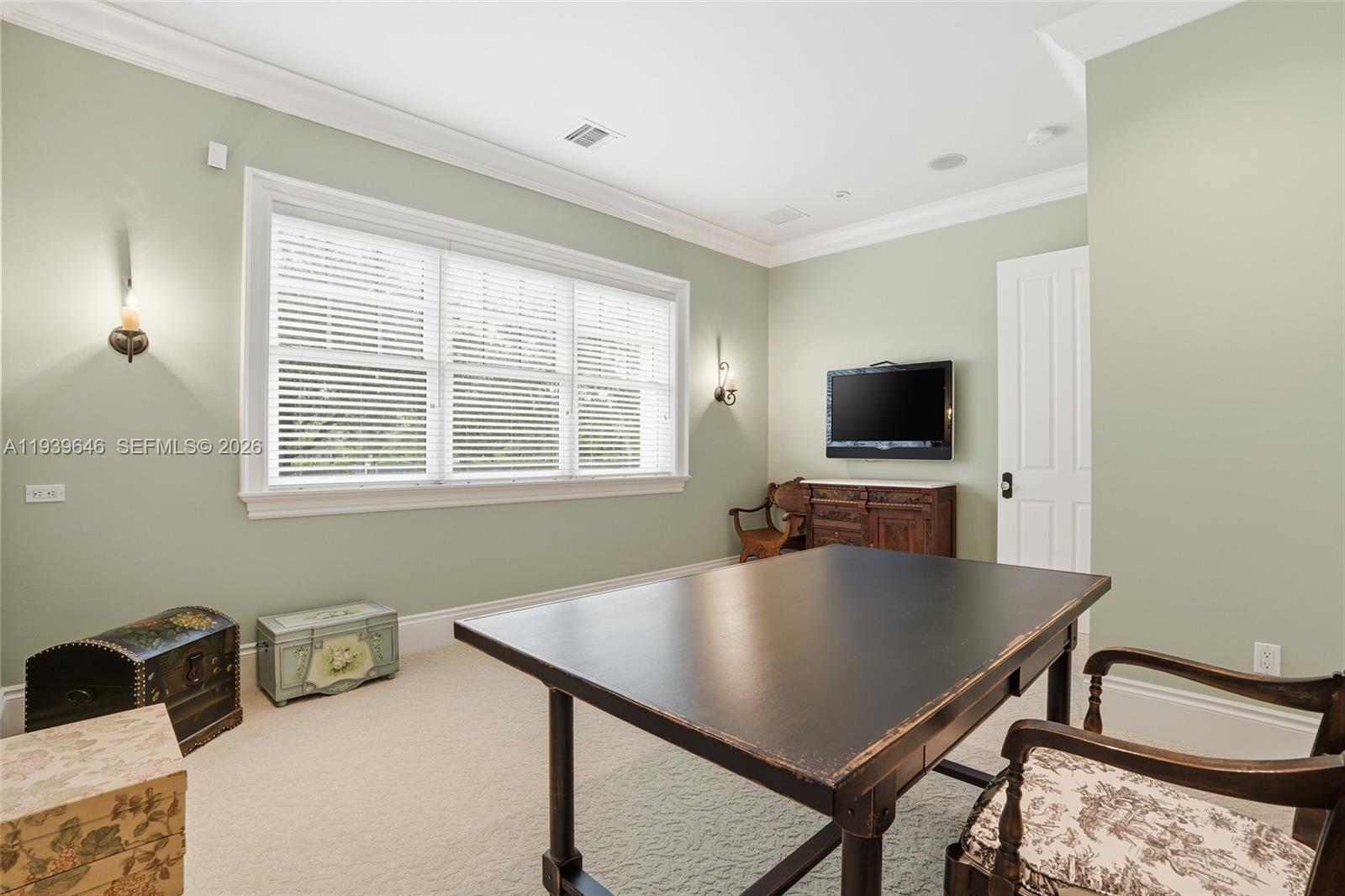 COLONIAL FARMS - Residential