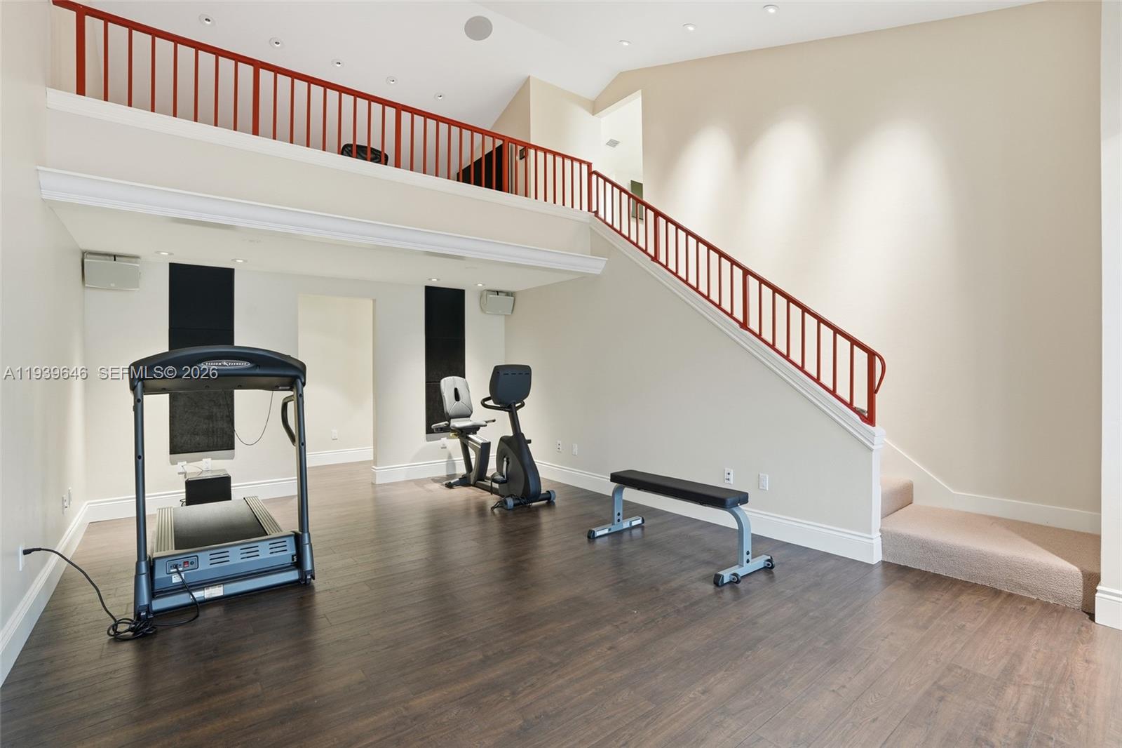 COLONIAL FARMS - Residential