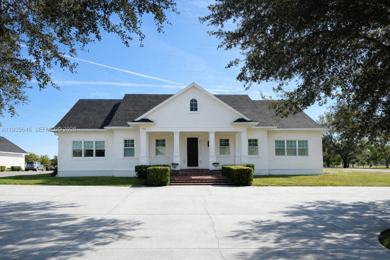 COLONIAL FARMS - Residential