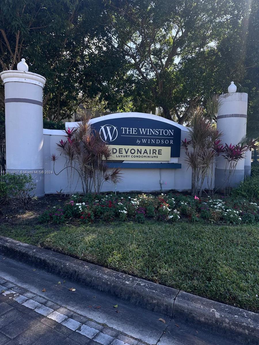 Property for Sale at 620 Sw 111th Ave 107, Pembroke Pines, Miami-Dade County, Florida - Bedrooms: 3 
Bathrooms: 2  - $385,000