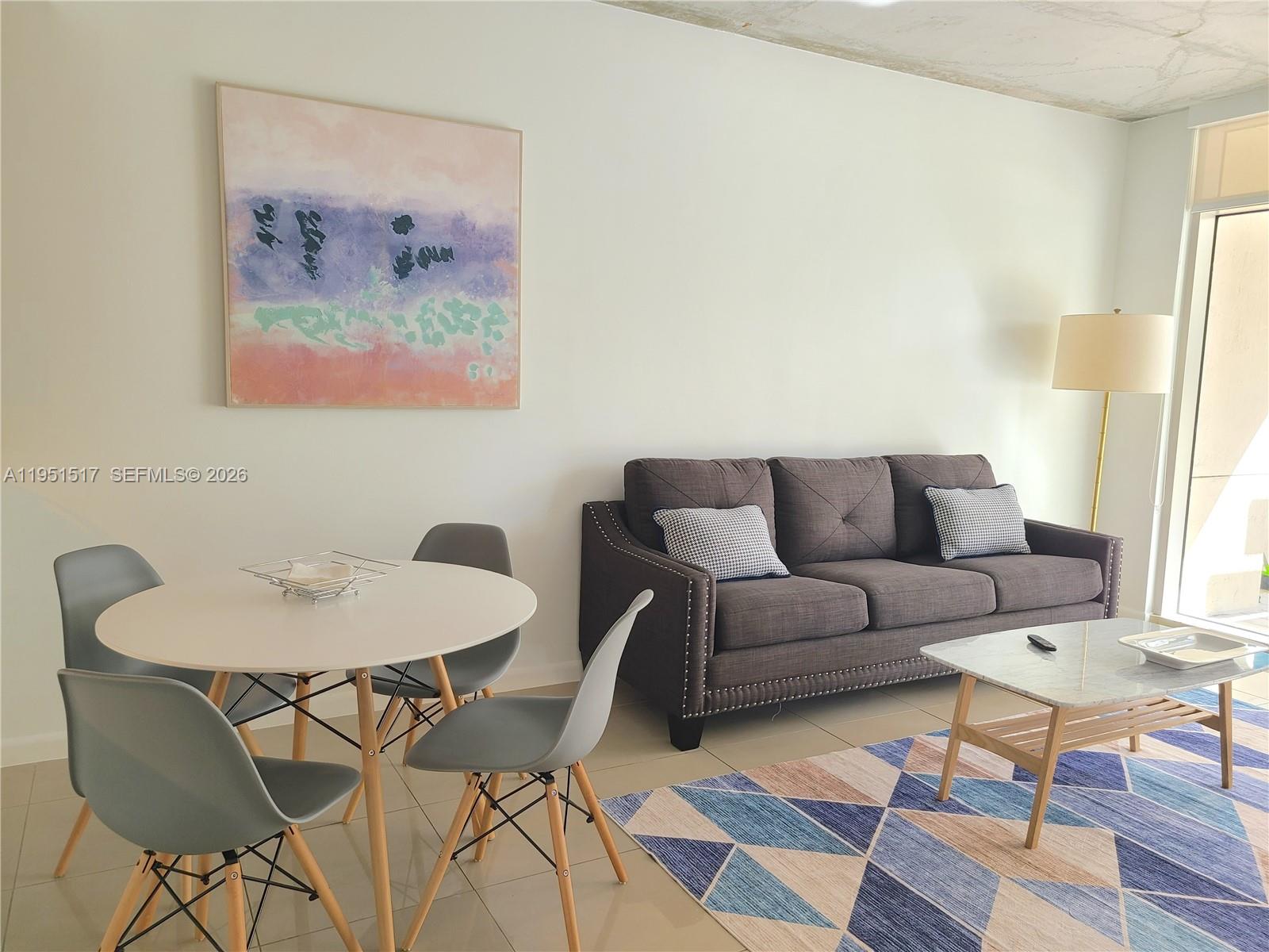 MIDBLOCK MIAMI CONDO - Residential