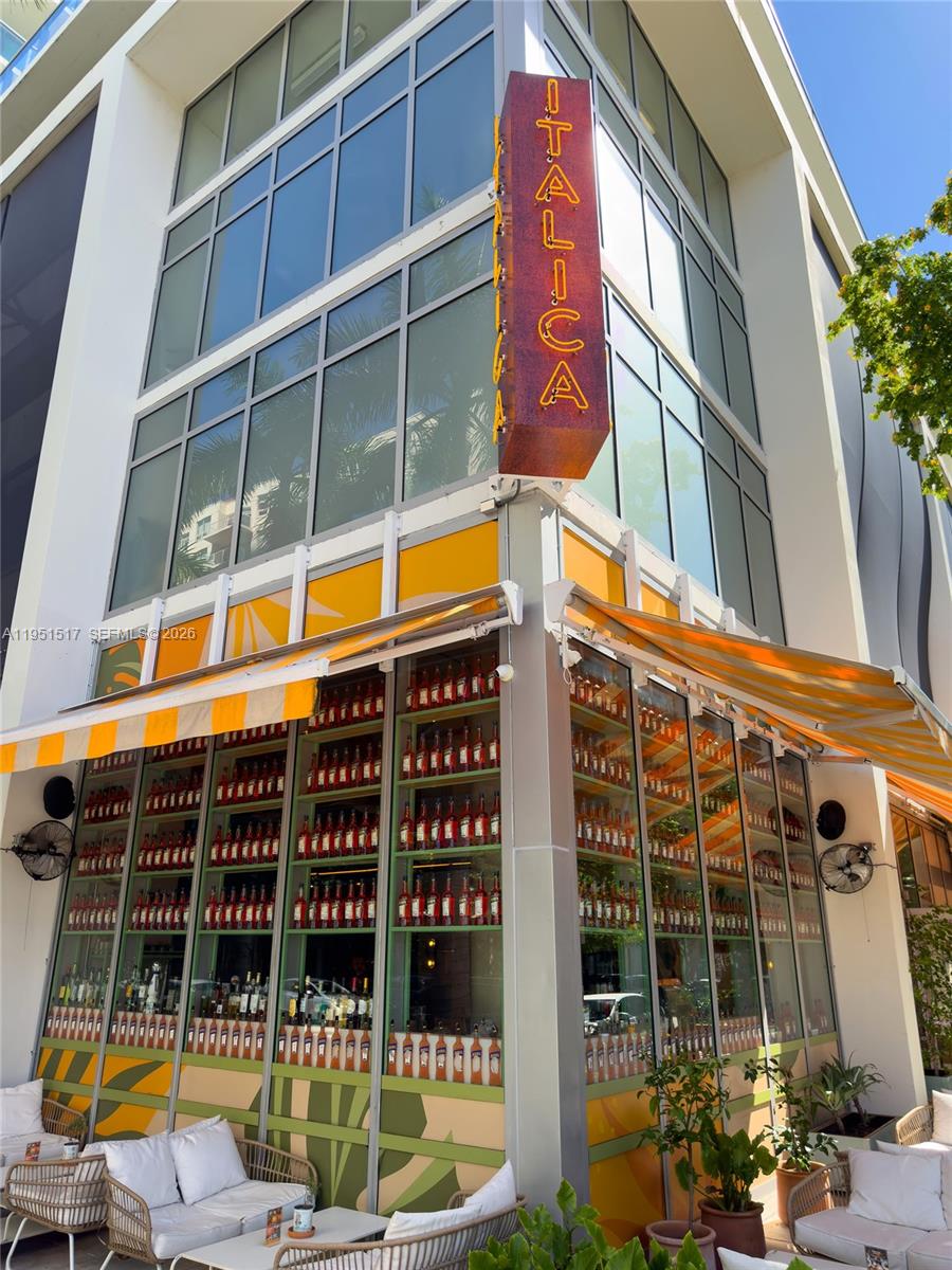 MIDBLOCK MIAMI CONDO - Residential