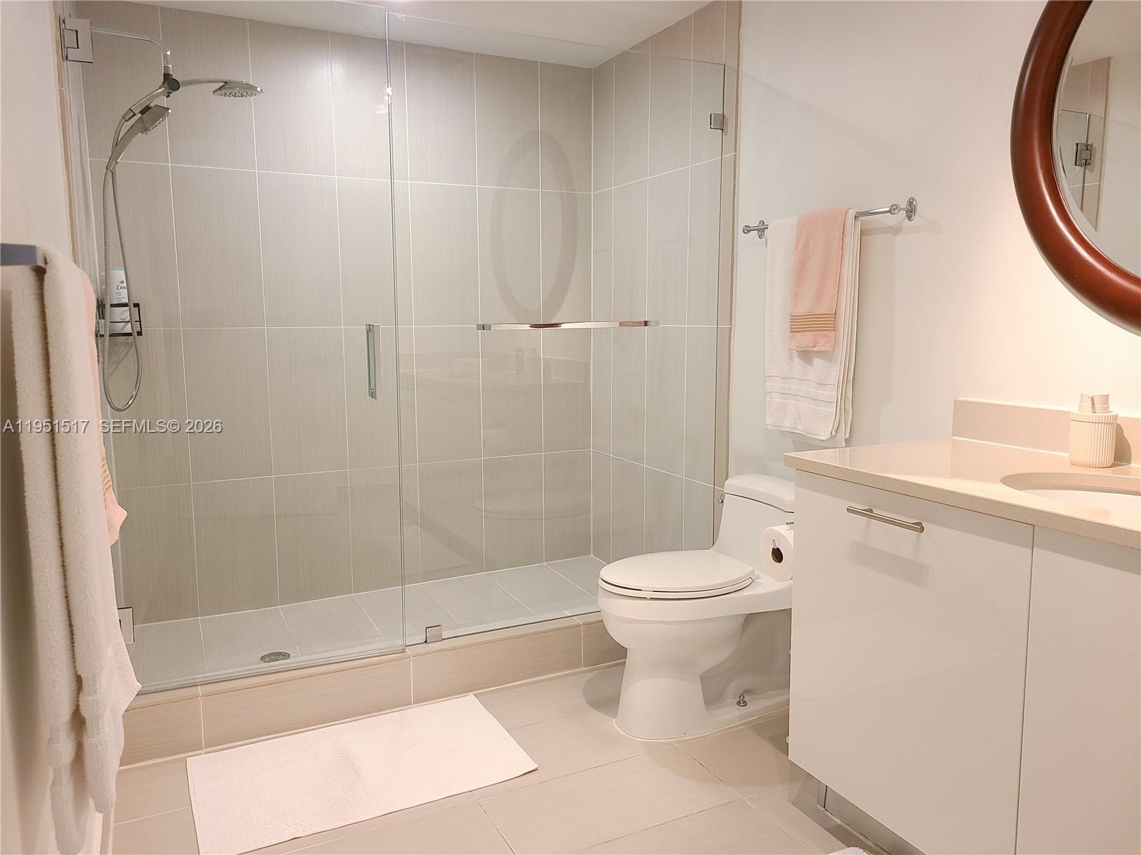 MIDBLOCK MIAMI CONDO - Residential