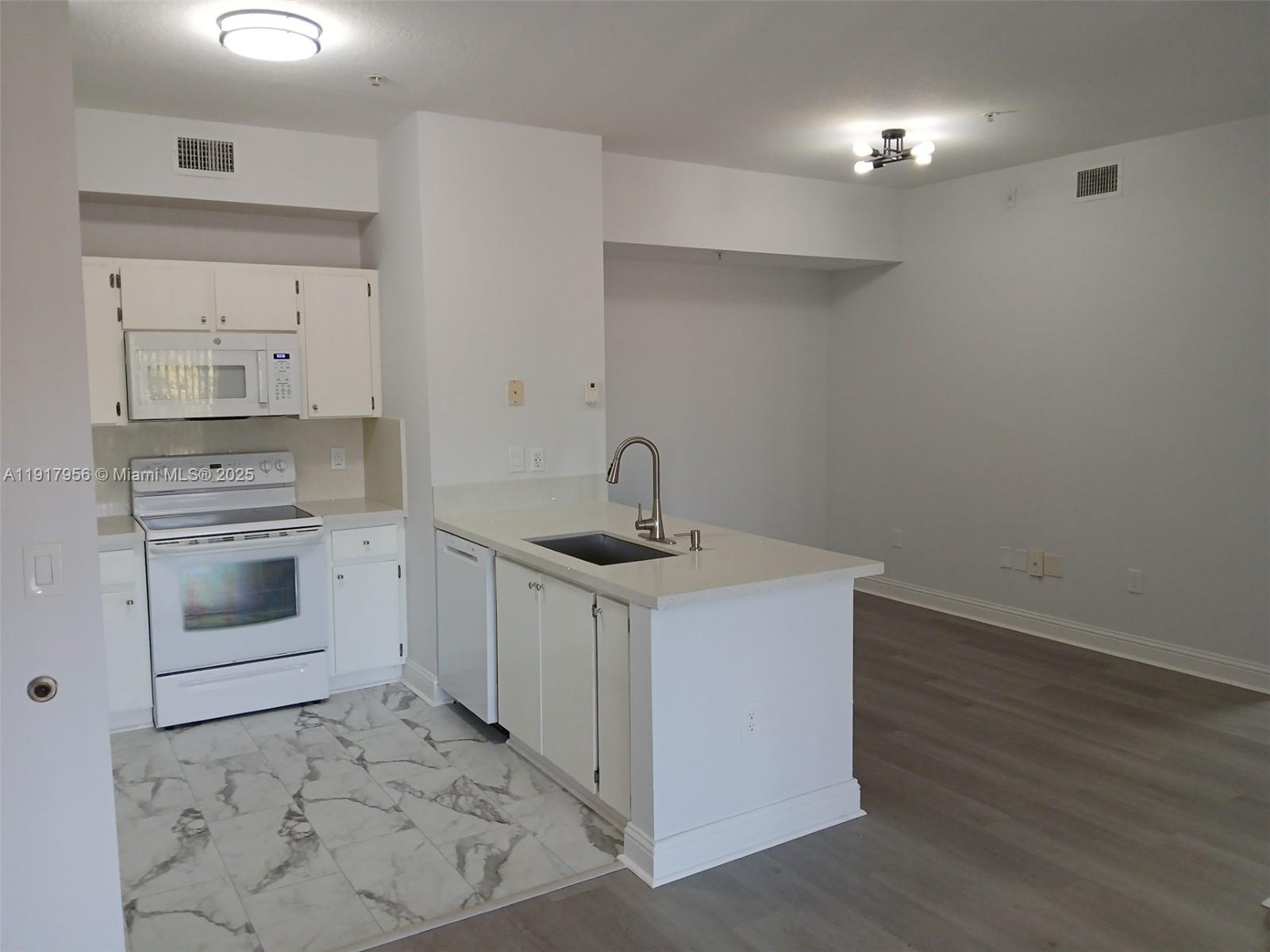 PALM GARDENS AT DORAL CON - Residential Lease