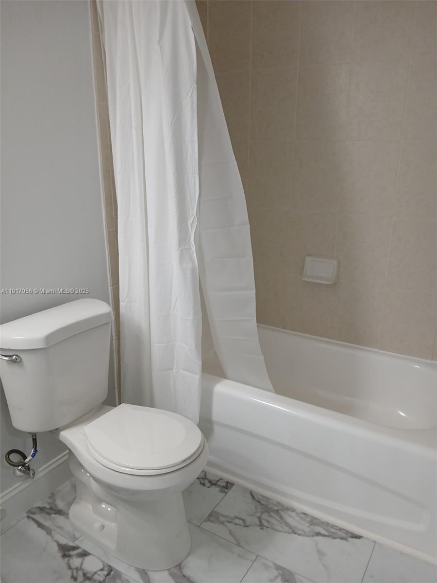 PALM GARDENS AT DORAL CON - Residential Lease