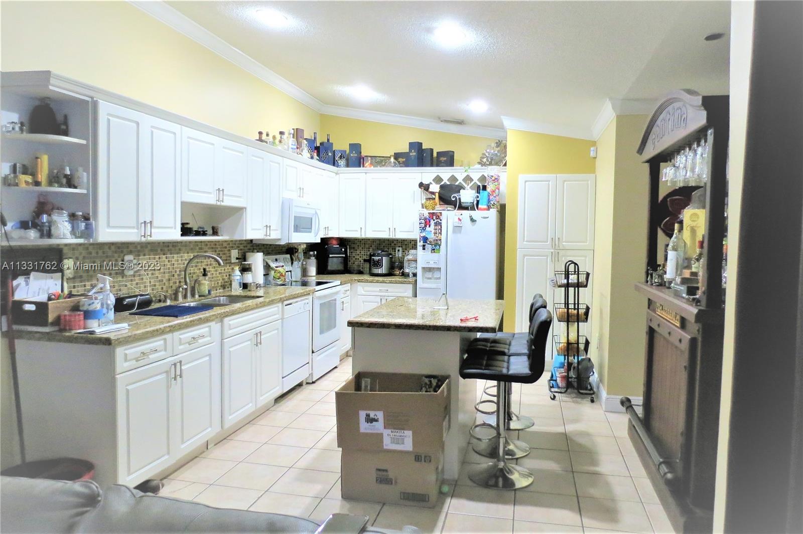 Photo 4 of 5 of 14267 SW 165th St house