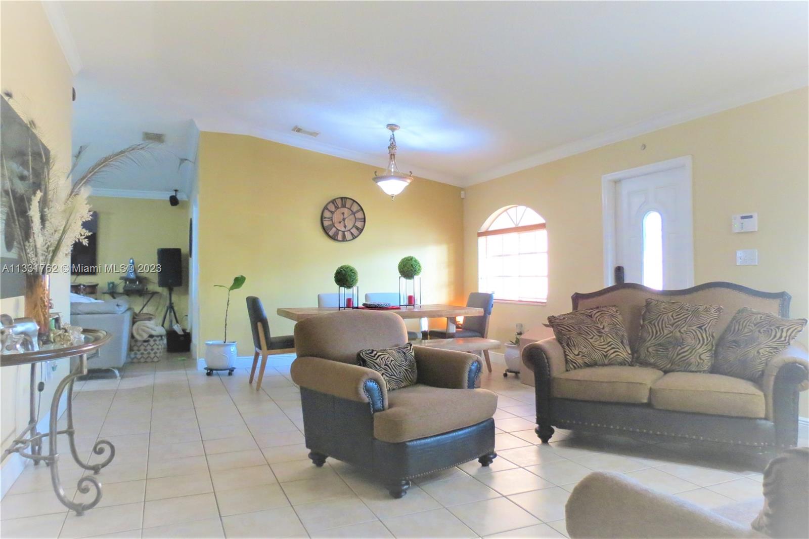 Photo 2 of 5 of 14267 SW 165th St house
