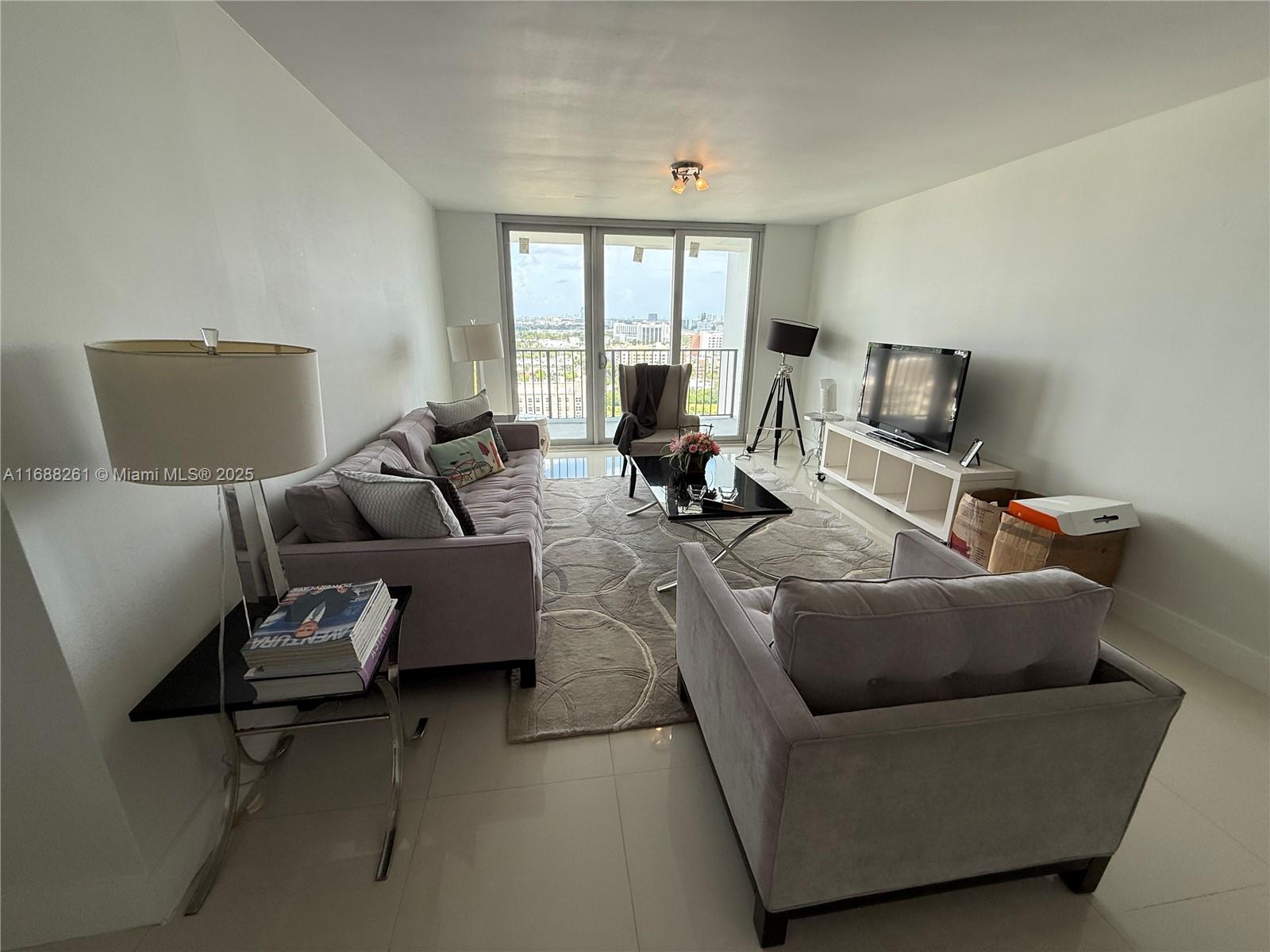 COMMODORE PLAZA CONDO - Residential