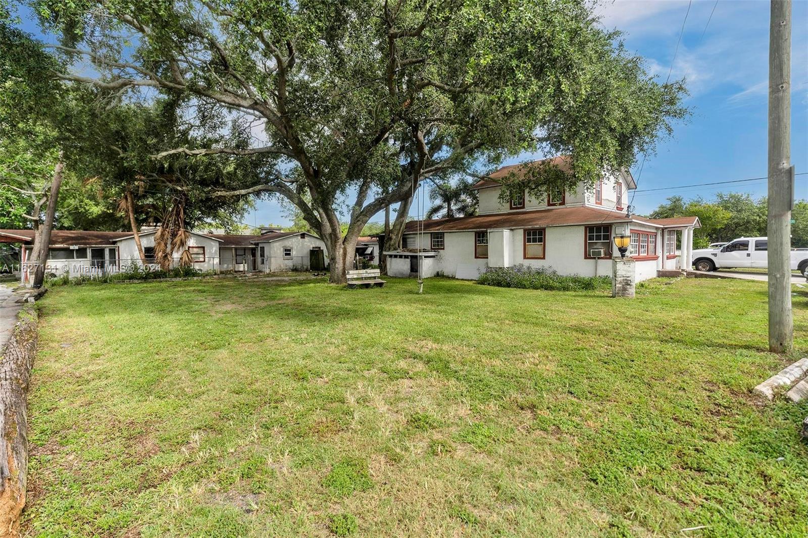 Davie 3-71 D - Residential Income