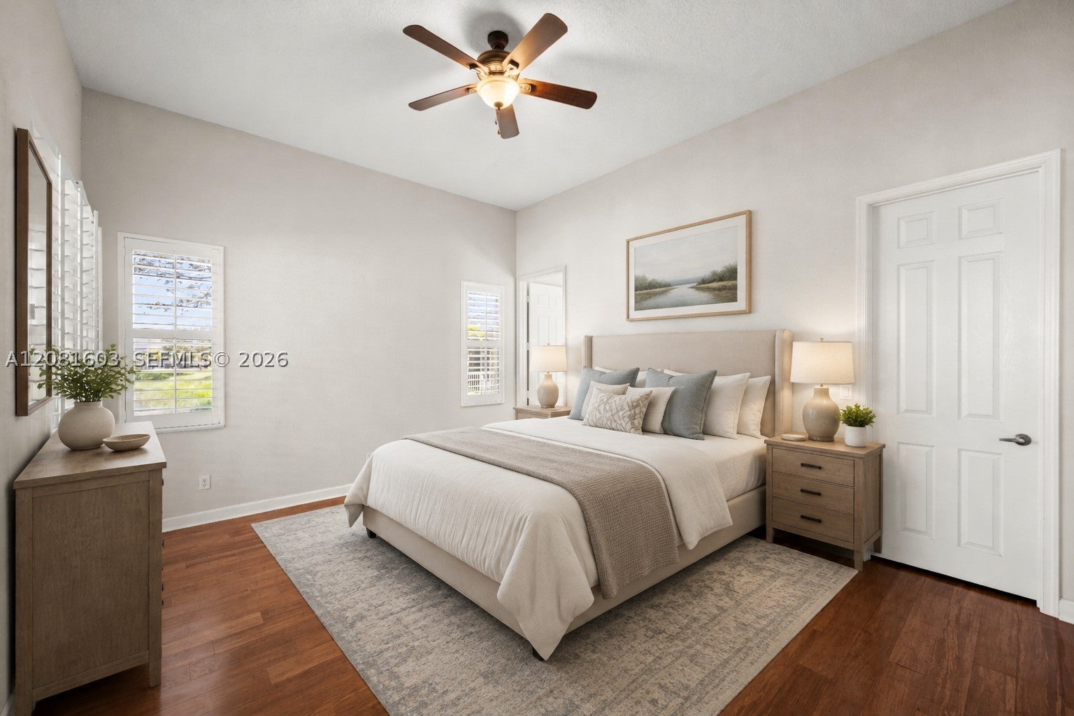 303 NW Somerset Cir