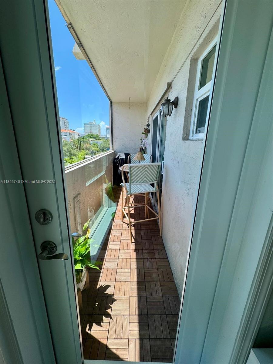 Bright updated 2bedroom 2bath Corner unit Vaulted Ceilings with Loft that can be used as 3rd Bedroom/office/den,at Madrid Towers in the Heart of Coral Gables.This unit is located on the East side of the building with a beautiful view of Down Town Coral Gables and Miami High-rises.Enjoy walks to Coral Gables best restaurants,shops,galleries and much more !!Gated building.