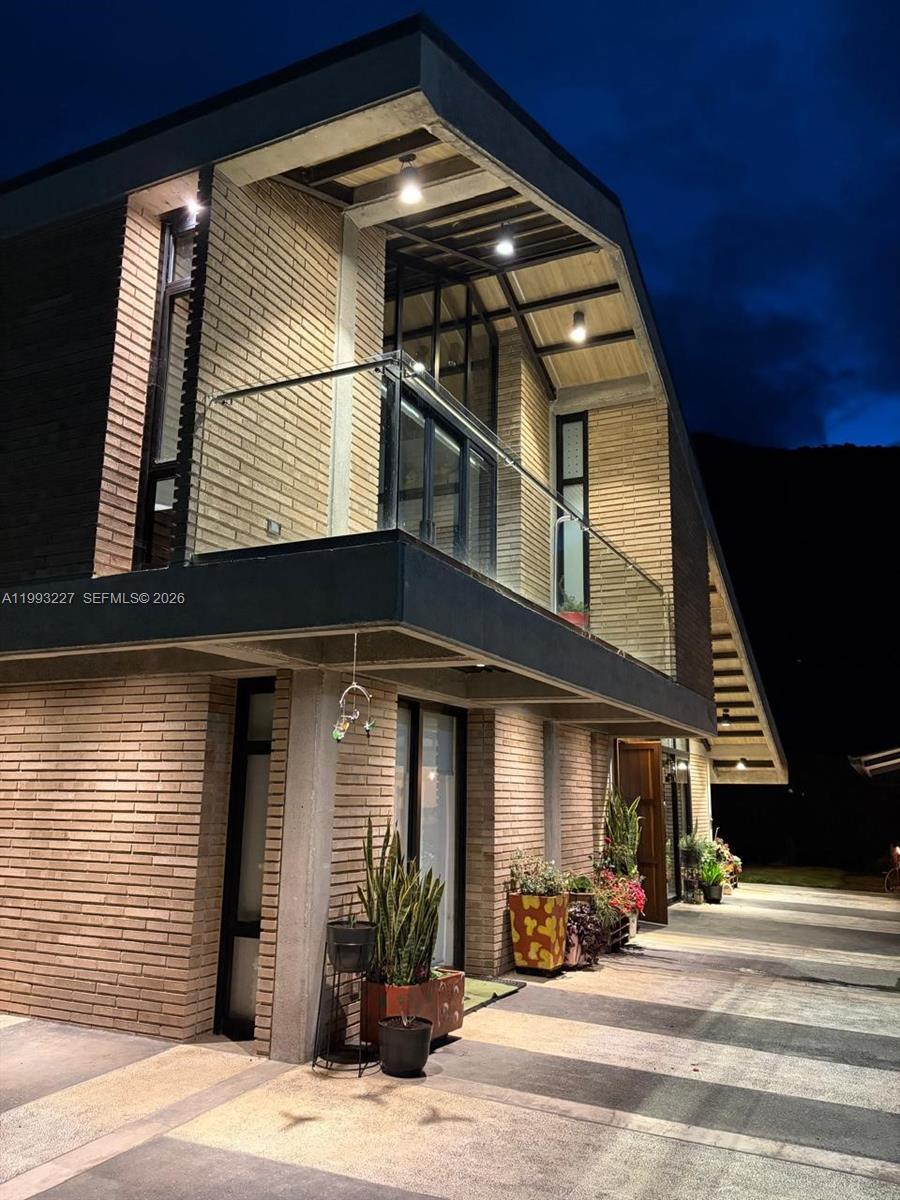 VEREDA BOBADILLA - Residential