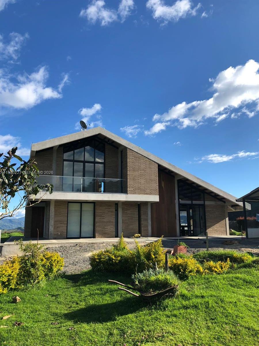 VEREDA BOBADILLA - Residential