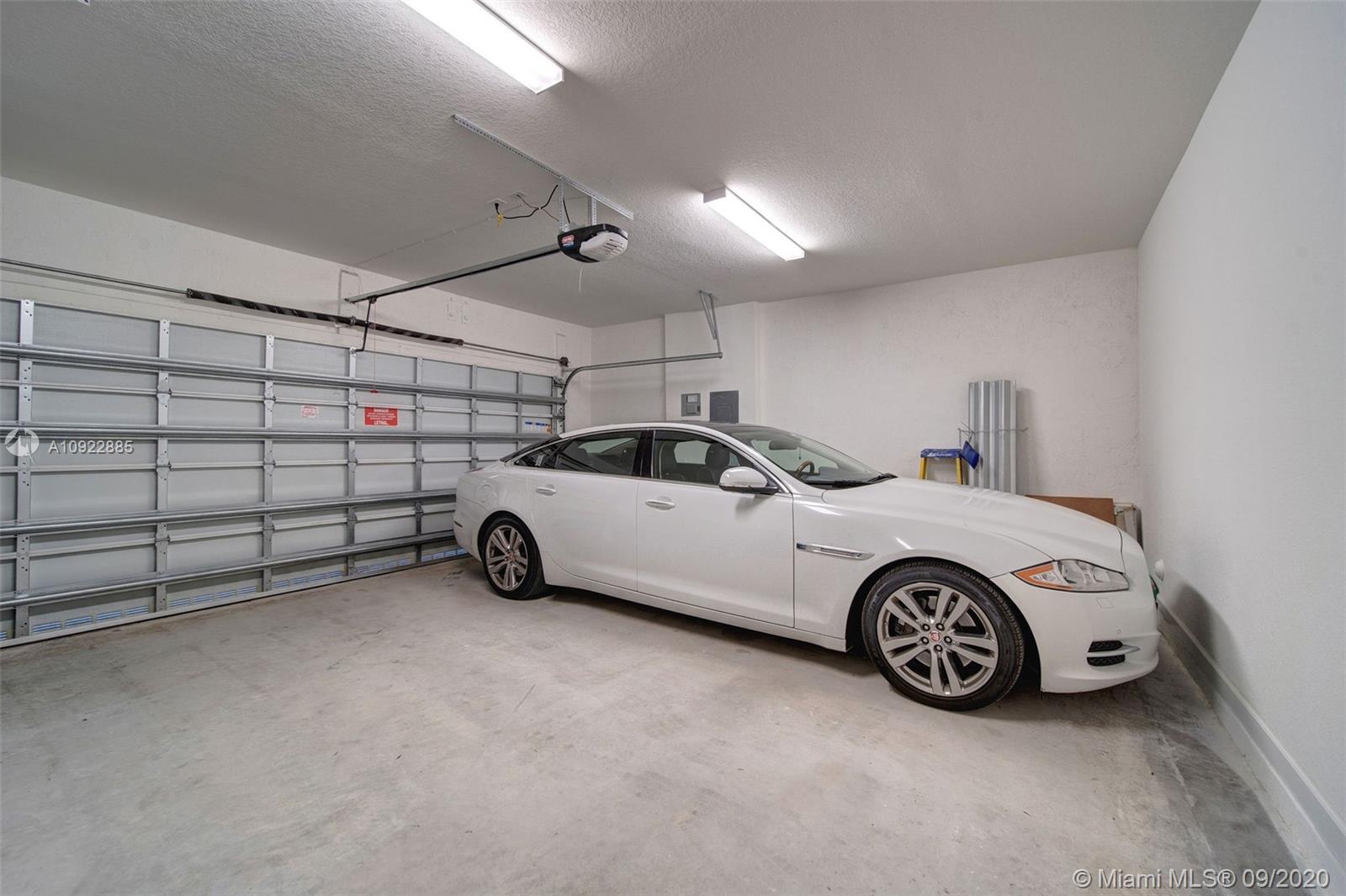 VILHEN DRIVE ESTATES - Residential Lease