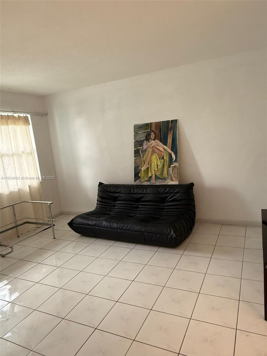 YORKDALES CARALLTON ISLE - Residential