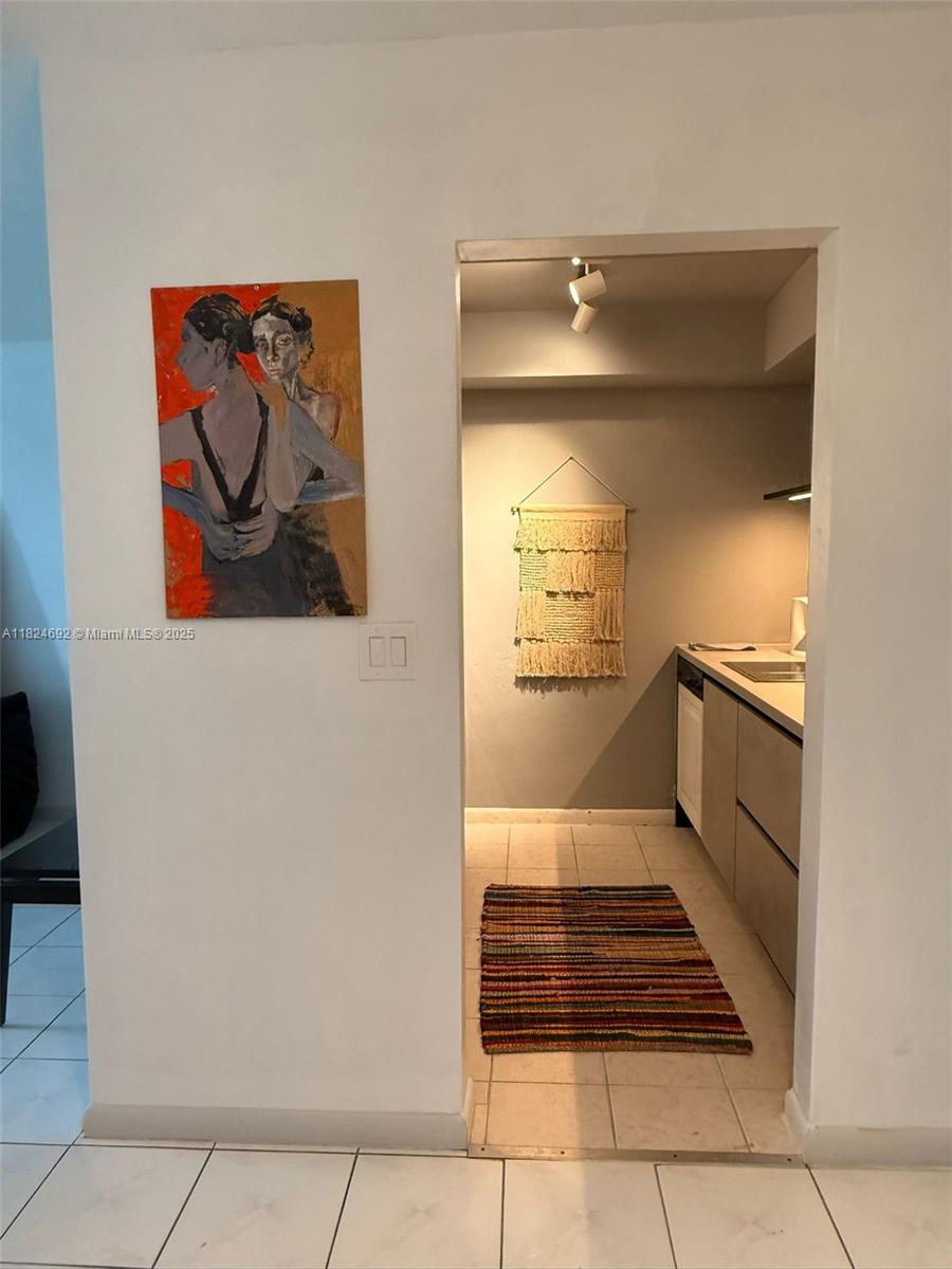 YORKDALES CARALLTON ISLE - Residential