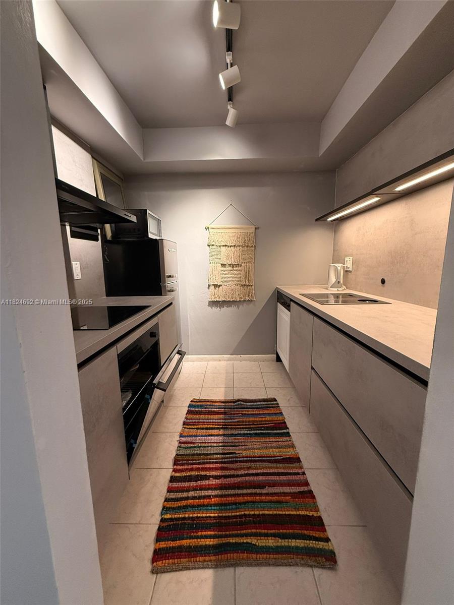 YORKDALES CARALLTON ISLE - Residential