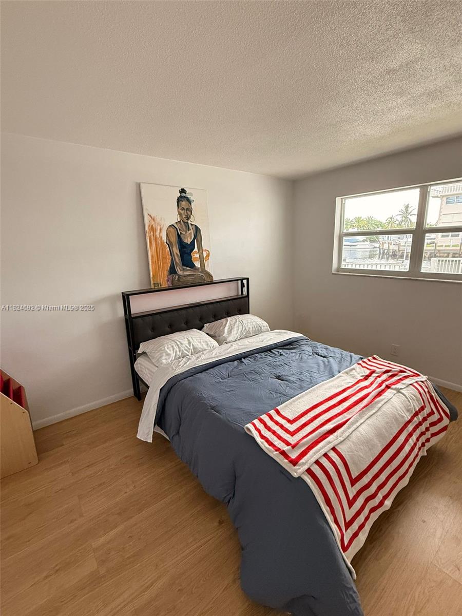 YORKDALES CARALLTON ISLE - Residential