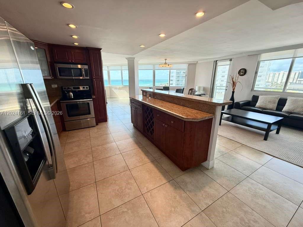 BURLEIGH HOUSE CONDO - Residential Lease