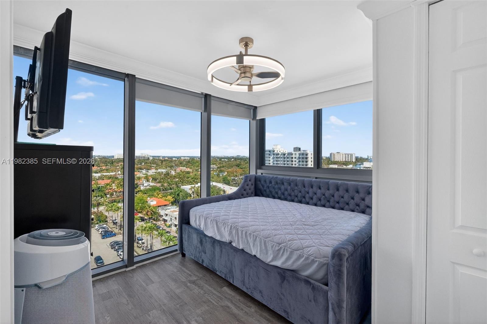 MIRASOL OCEAN TOWERS COND - Residential