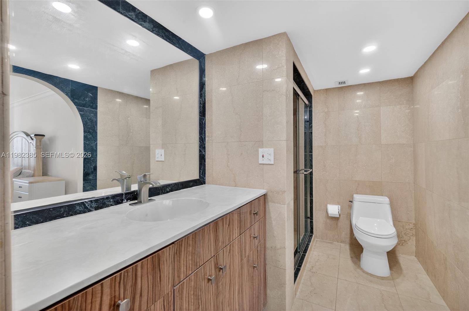 MIRASOL OCEAN TOWERS COND - Residential