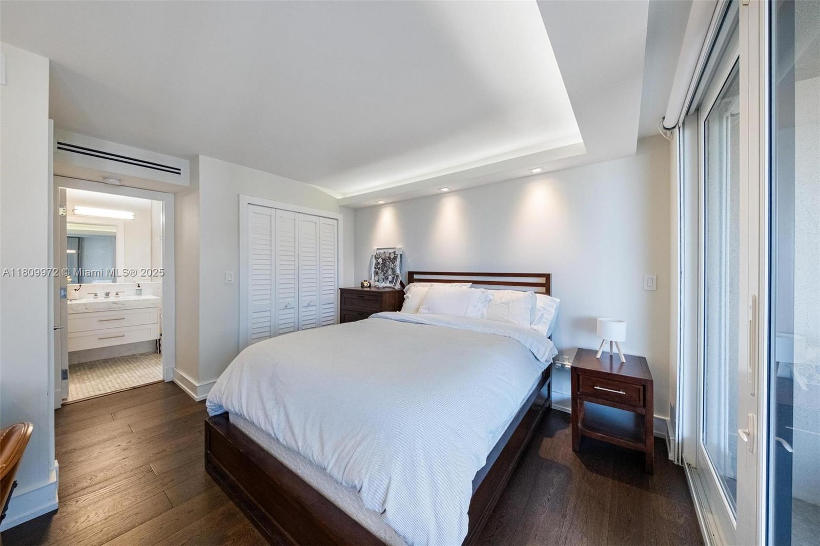 YACHT HARBOUR CONDO - Residential