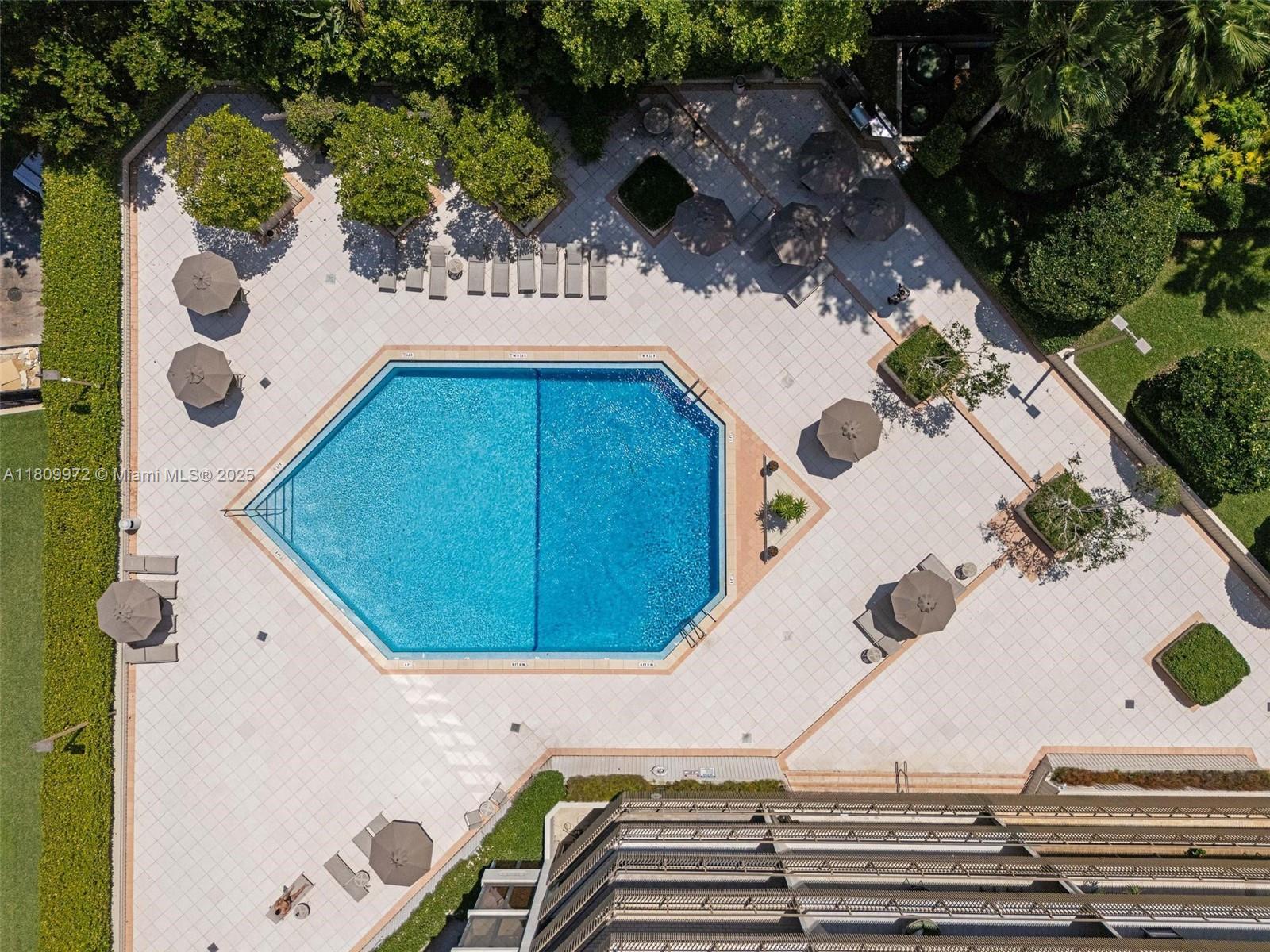 YACHT HARBOUR CONDO - Residential