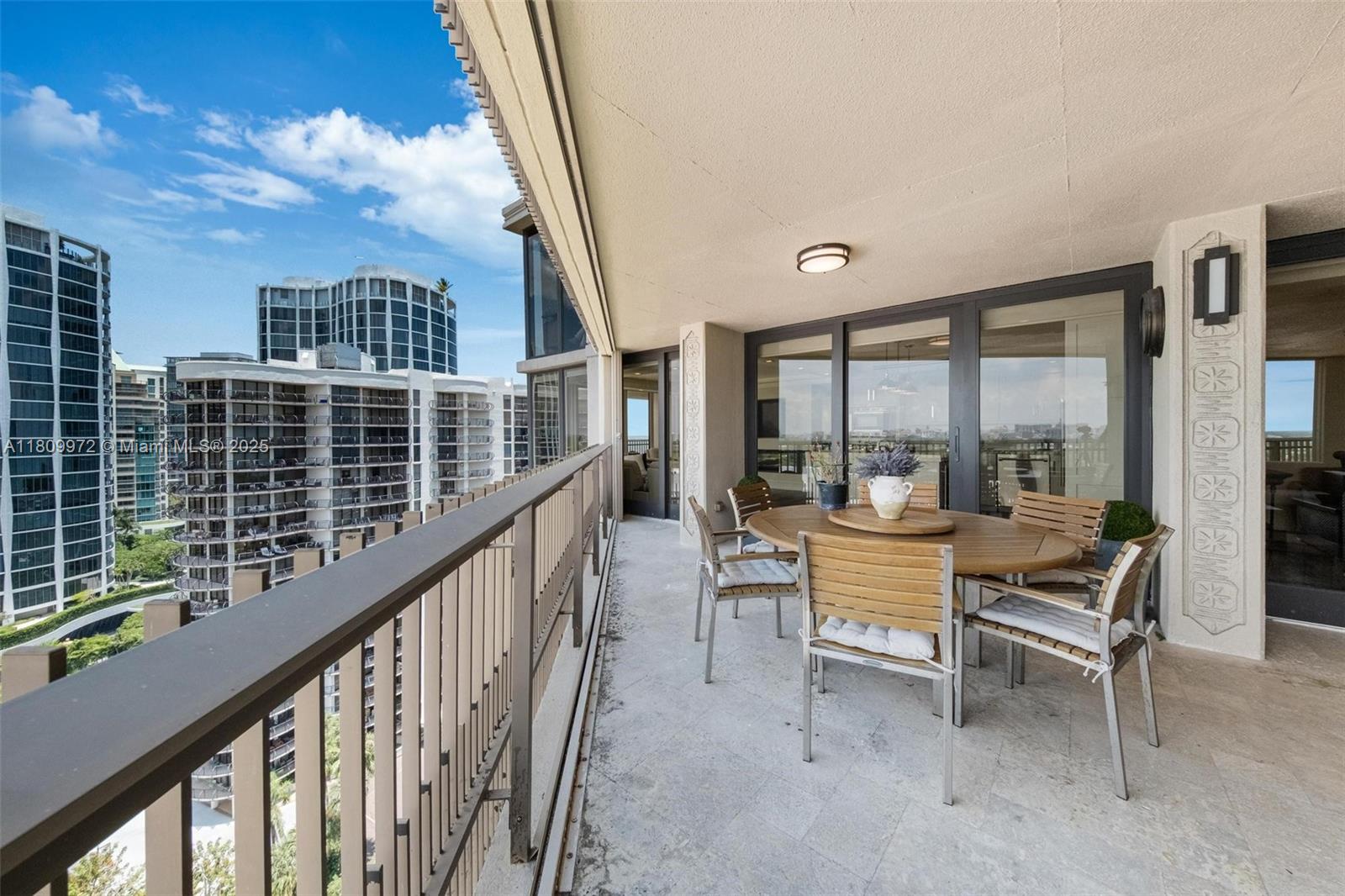 YACHT HARBOUR CONDO - Residential