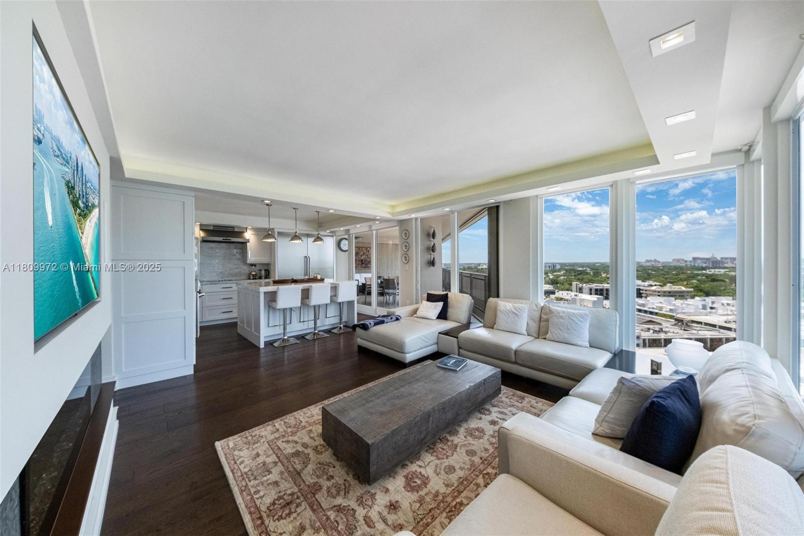 YACHT HARBOUR CONDO - Residential