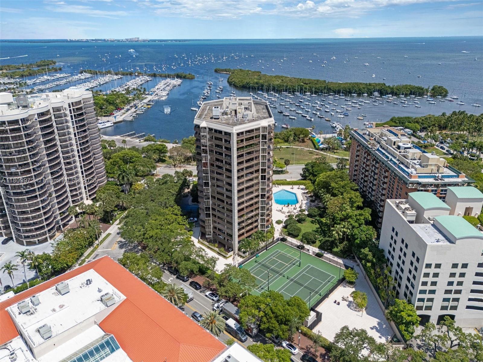 YACHT HARBOUR CONDO - Residential