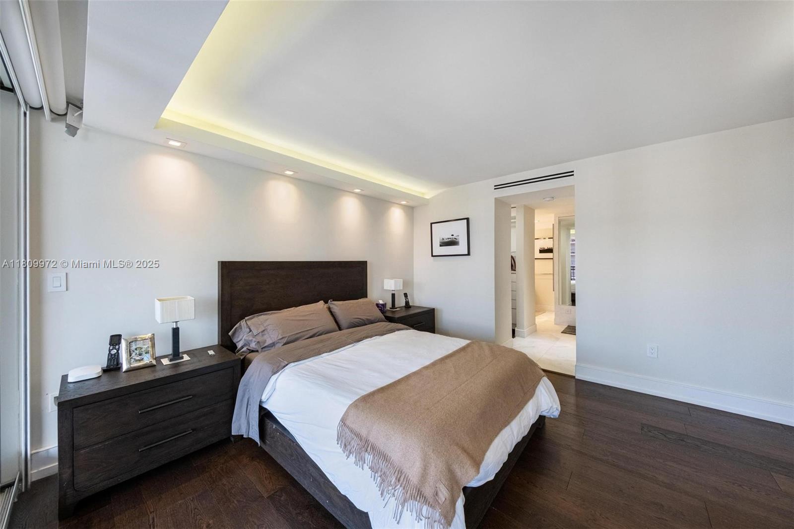 YACHT HARBOUR CONDO - Residential