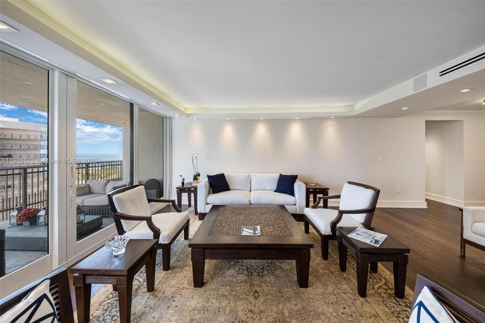 YACHT HARBOUR CONDO - Residential