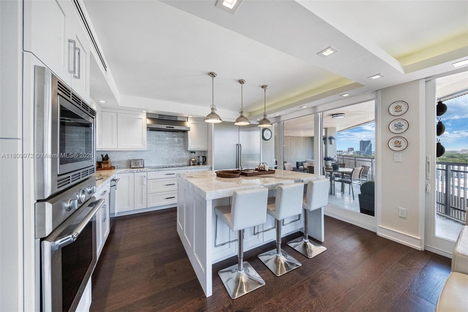 YACHT HARBOUR CONDO - Residential