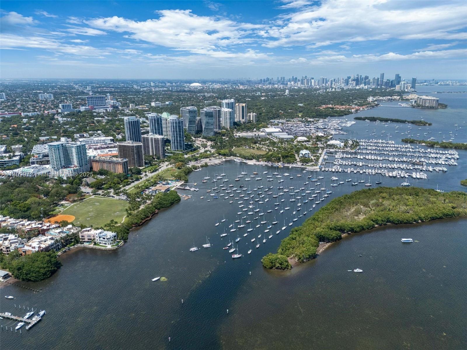 YACHT HARBOUR CONDO - Residential