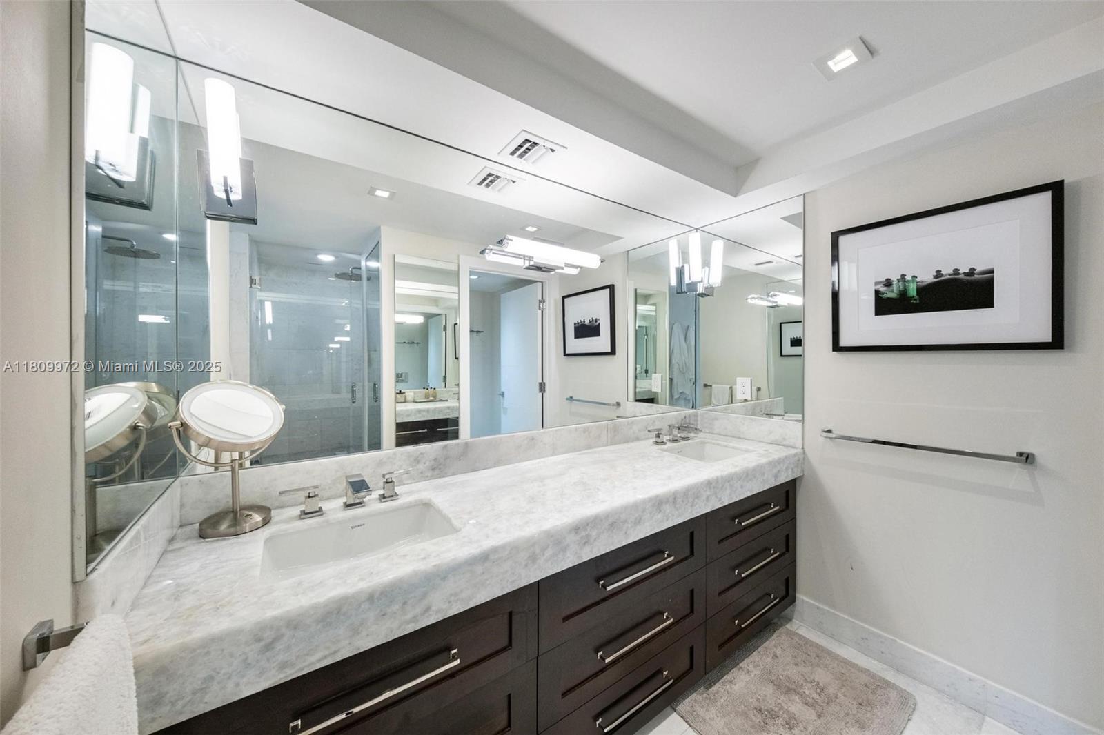 YACHT HARBOUR CONDO - Residential