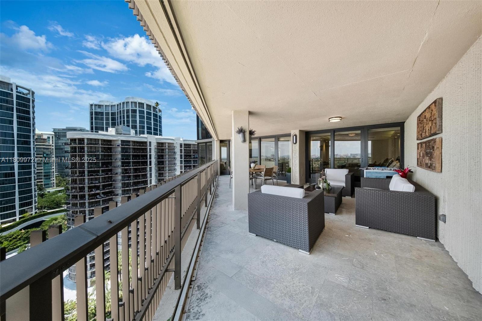 YACHT HARBOUR CONDO - Residential