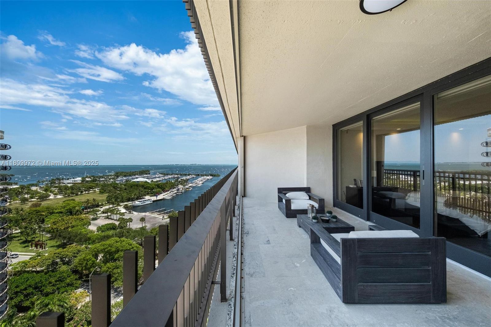 YACHT HARBOUR CONDO - Residential