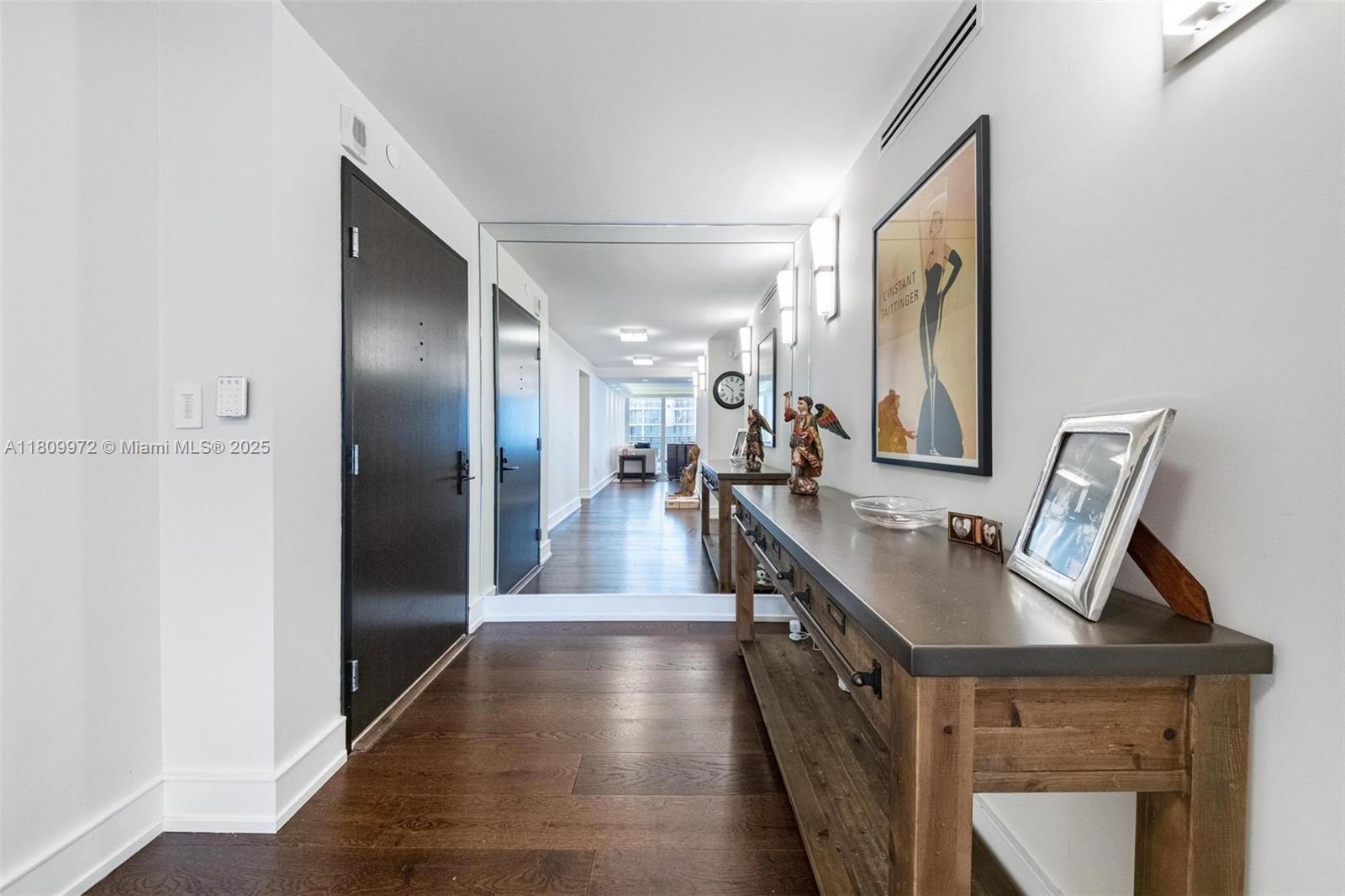 YACHT HARBOUR CONDO - Residential