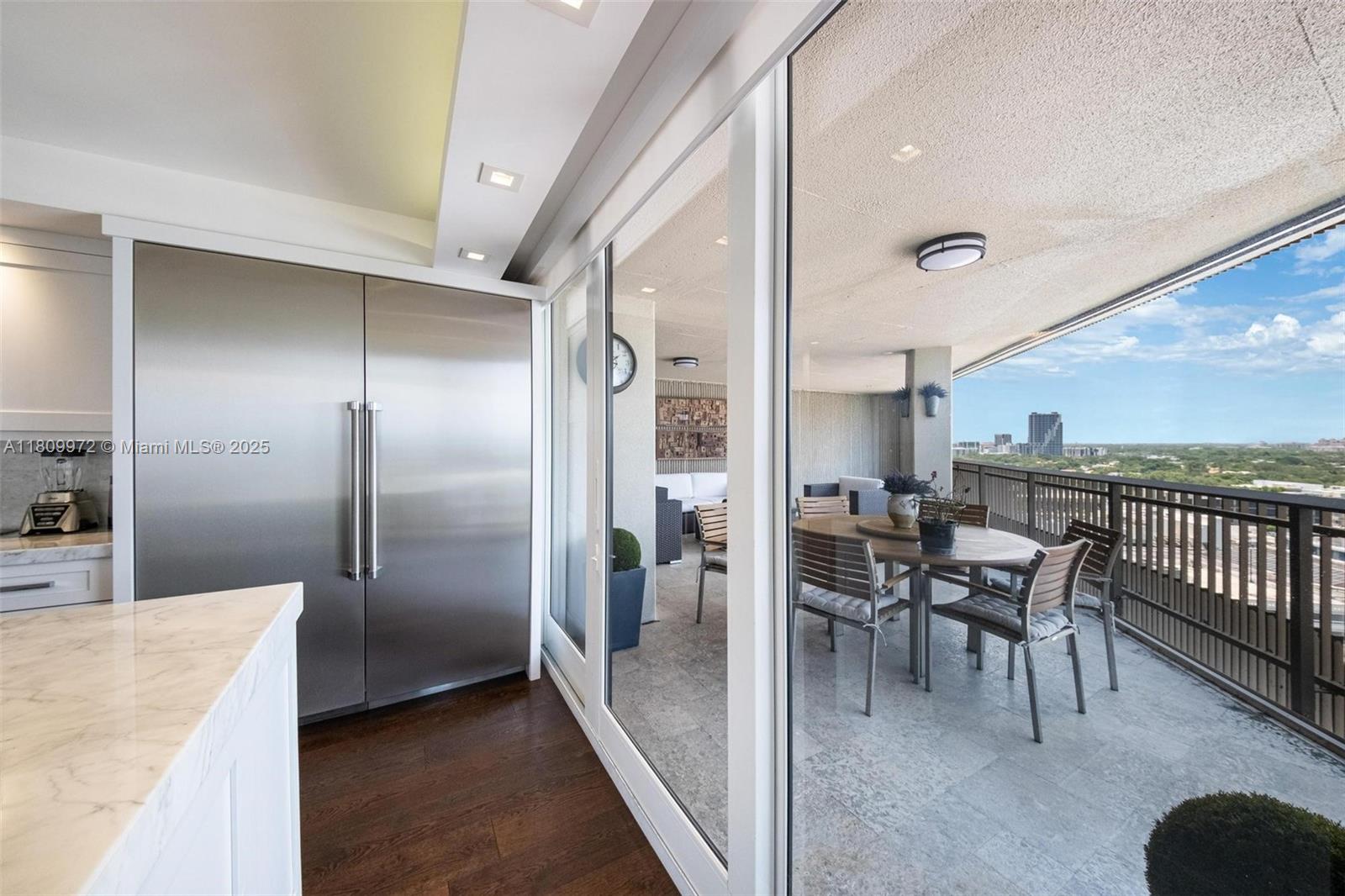 YACHT HARBOUR CONDO - Residential
