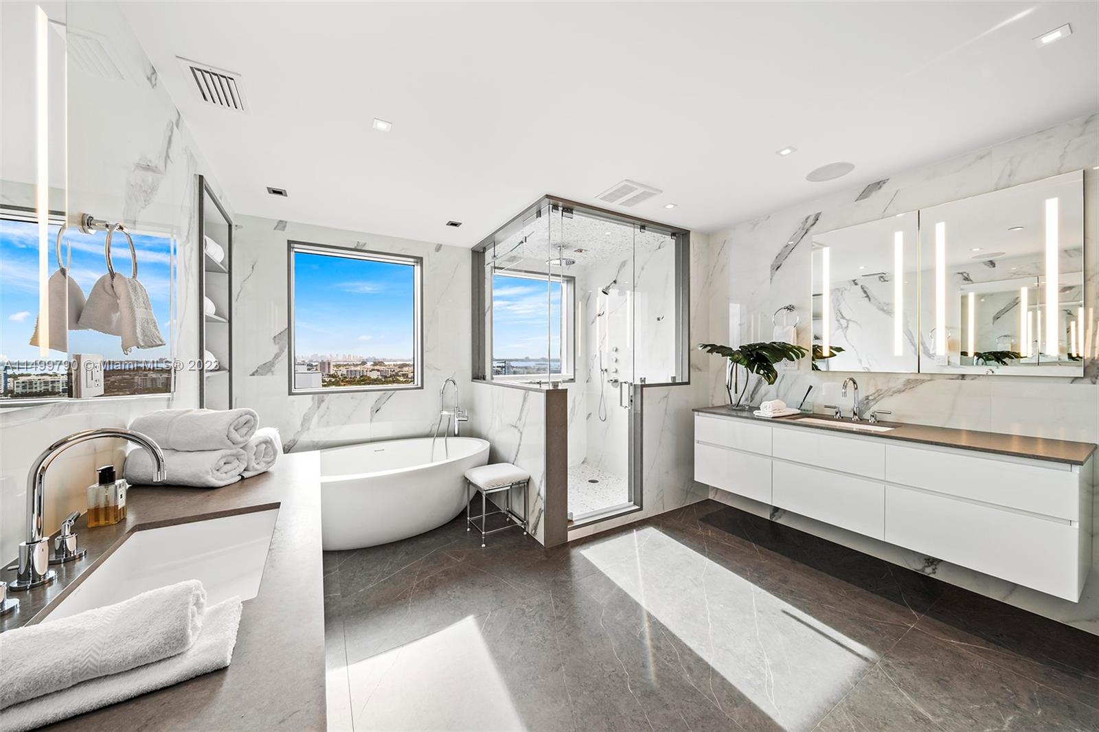 10295 COLLINS AVE RESDNTA - Residential