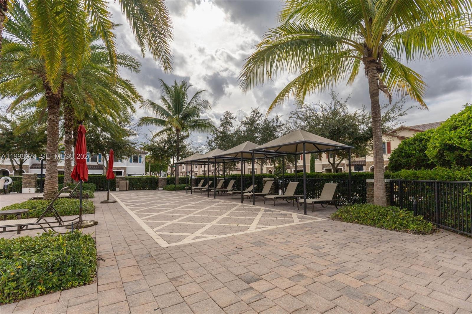 GARDEN ESTATES AT THE HAM - Residential