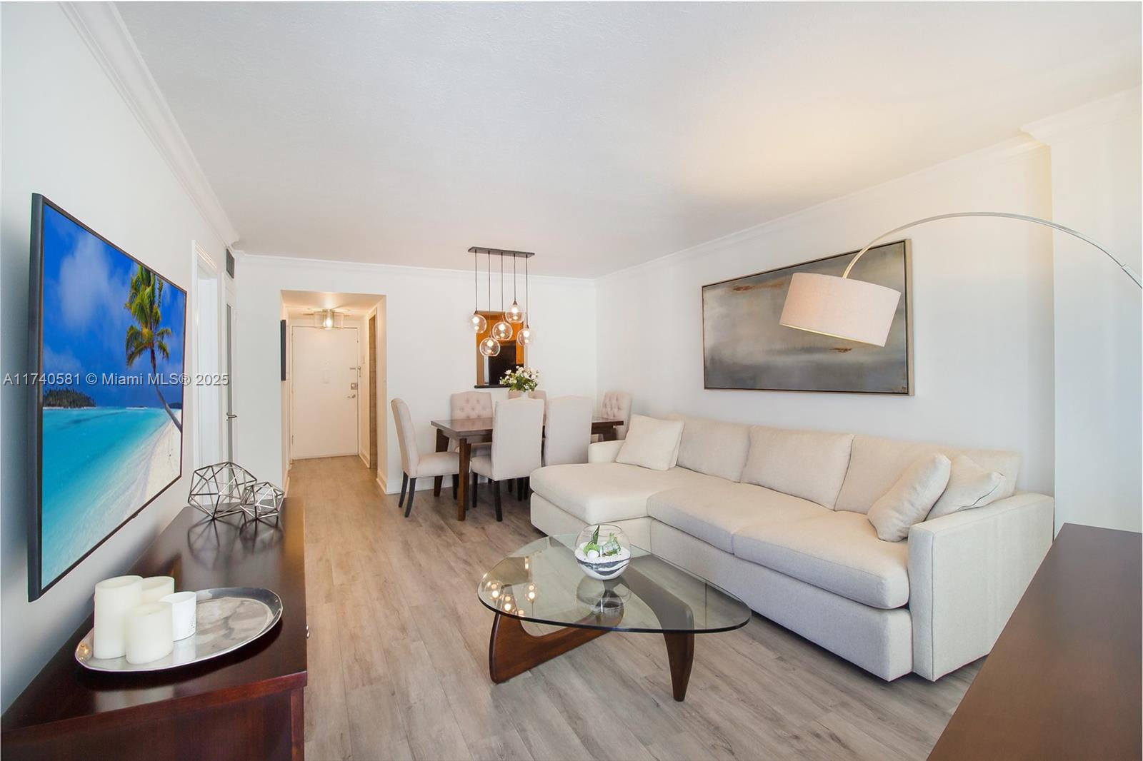 Rental Property at 1228 West Ave 905, Miami Beach, Miami-Dade County, Florida - Bedrooms: 1 
Bathrooms: 2  - $2,600 MO.