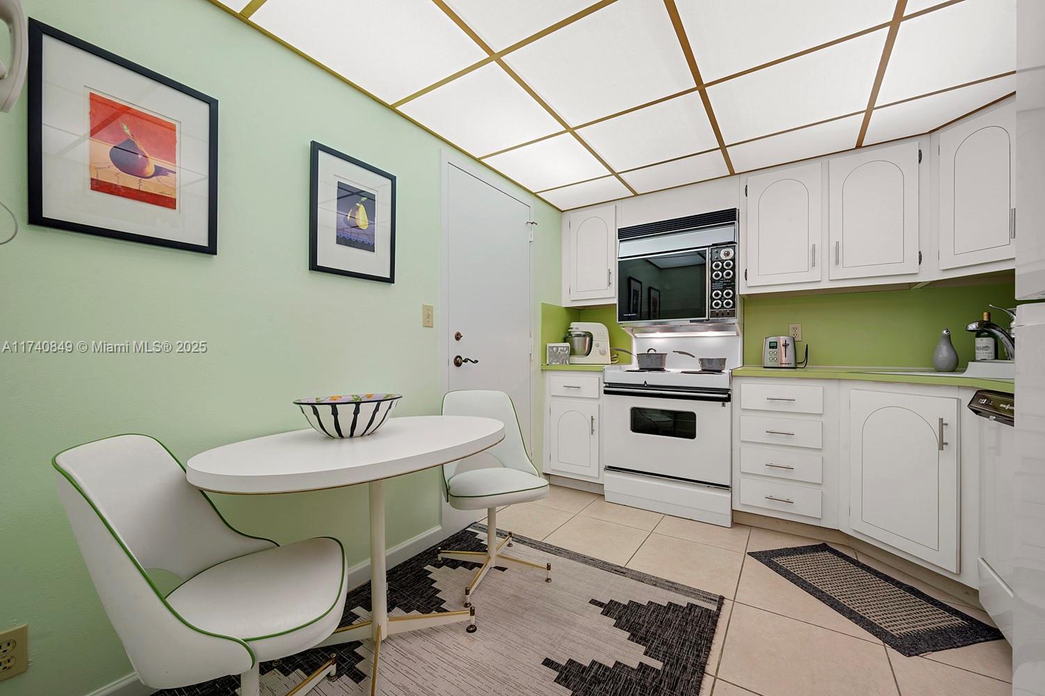 PRINCE GEORGE ARMS CONDO - Residential