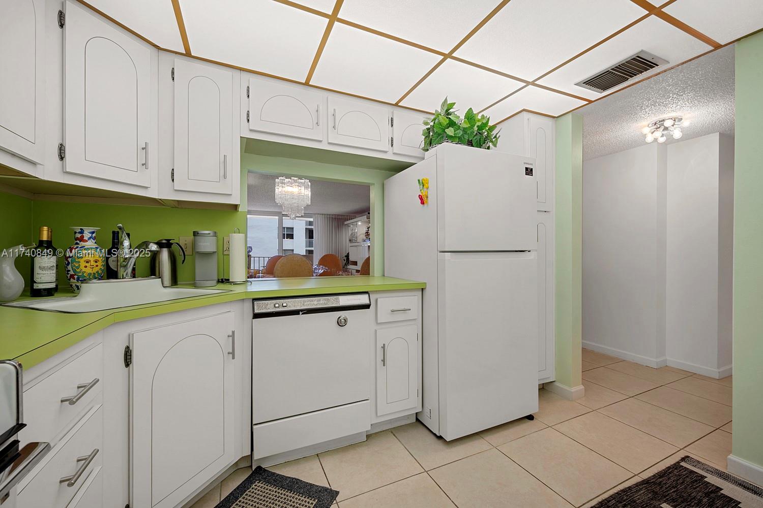 PRINCE GEORGE ARMS CONDO - Residential