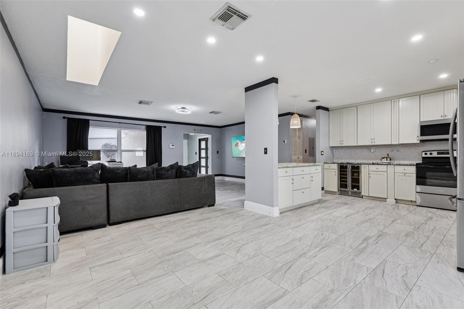 WELLEBY UNIT 1 - Residential