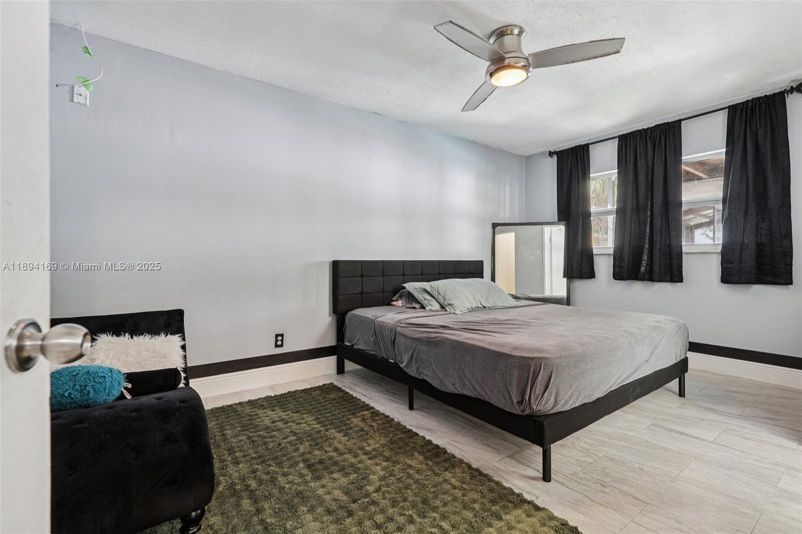 WELLEBY UNIT 1 - Residential