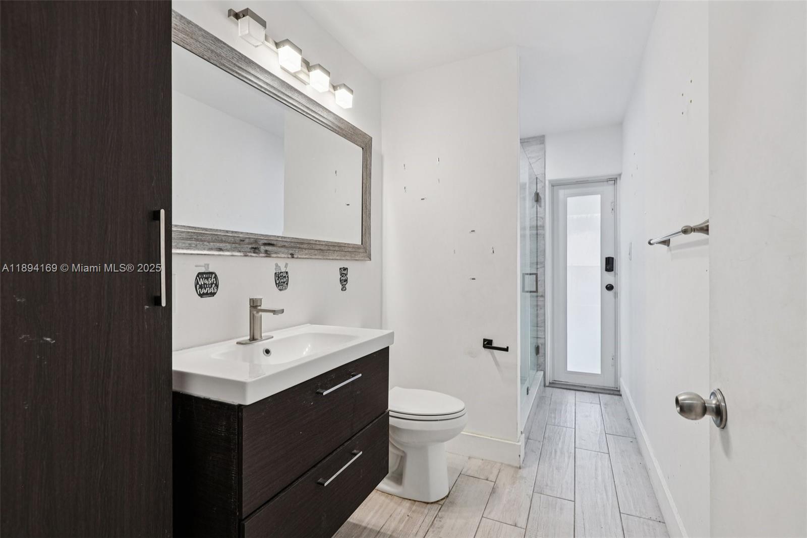 WELLEBY UNIT 1 - Residential