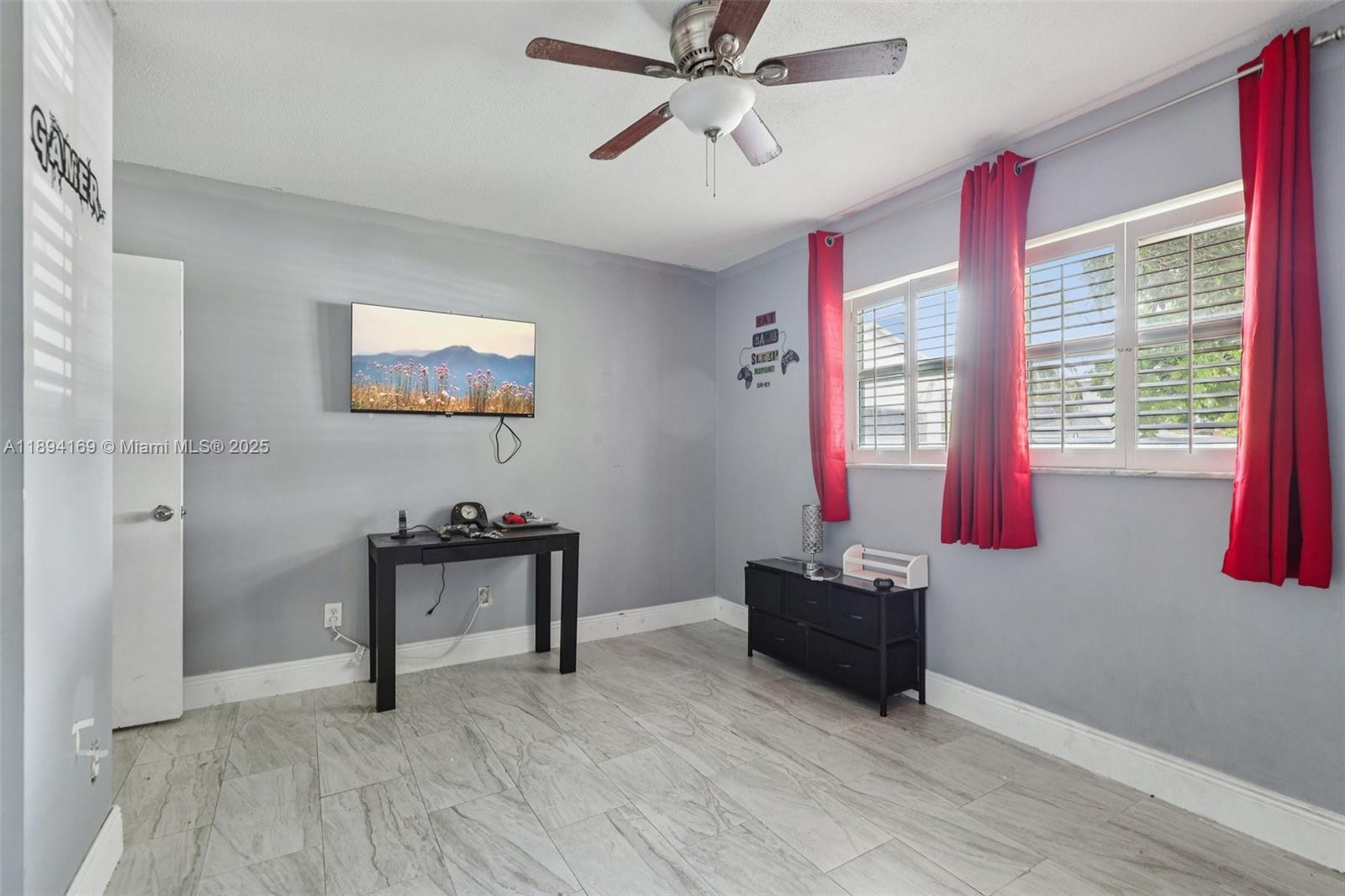 WELLEBY UNIT 1 - Residential